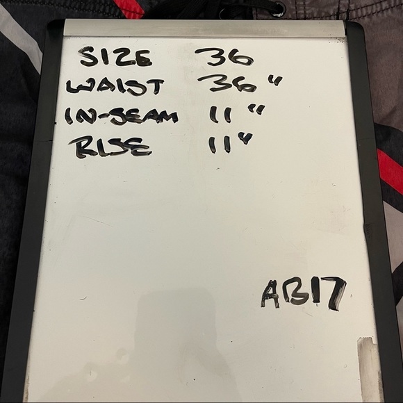 O’Neil Men’s Black Red Board Shorts 36 - Picture 3 of 3